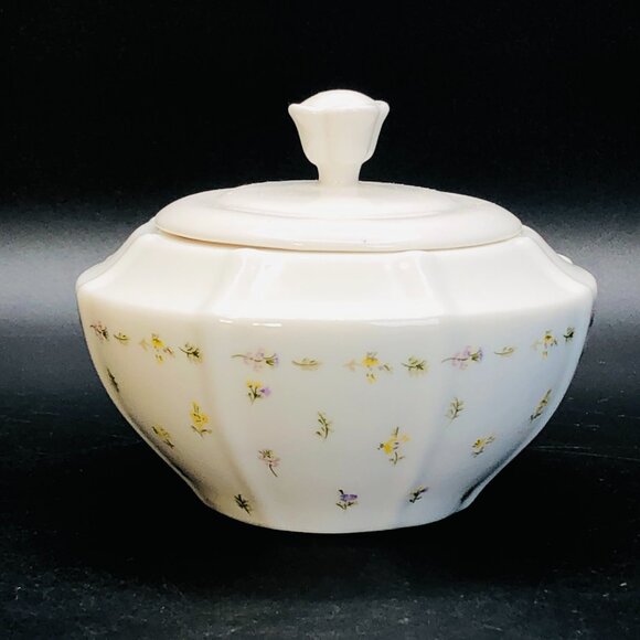 Vintage 50s Pastel Floral Porcelain Candy Sugar Bowl, Scalloped Edges - Picture 2 of 11